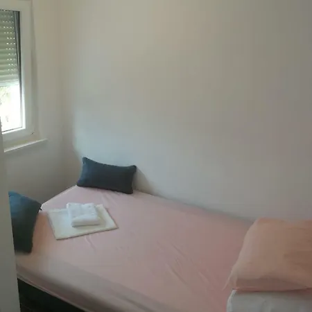 Marana Guest house
