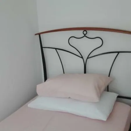 Marana Guest house
