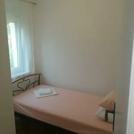 Marana Guest house