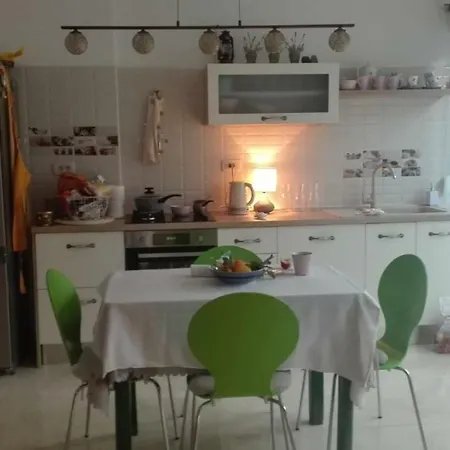 Marana Guest house *